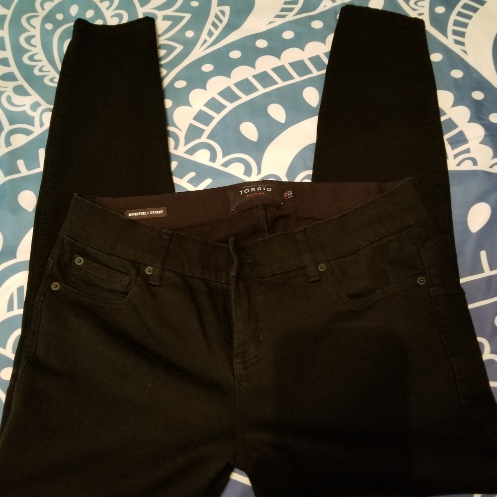 Torrid Bombshell Skinny black jeans